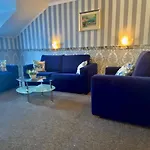 Boutique Royal Hotel 3*