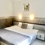 Boutique Royal