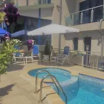 فندق Boutique Royal 3*