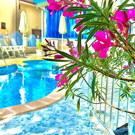 Hotel Boutique Royal 3*