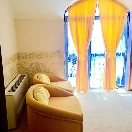 ホテル Boutique Royal 3*