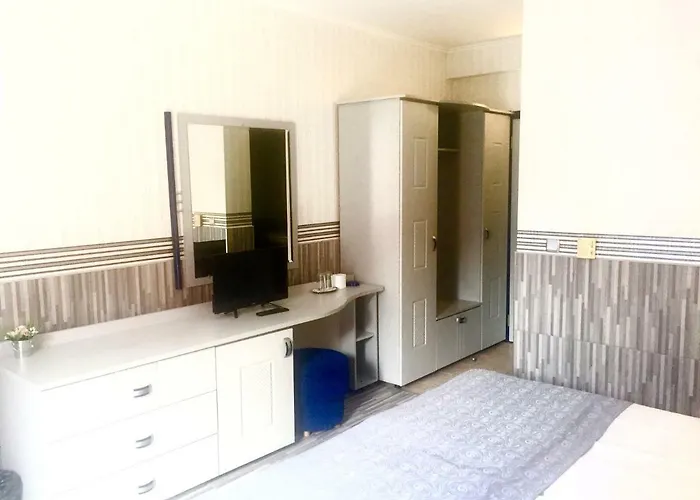 Boutique Royal Hotel 3*